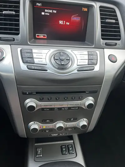 Nissan Murano 3.5 V6 Xtronic CVT — SUV premium sans compromis, 123'000 km — Miniatura 12