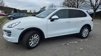Porsche Cayenne Diesel 2013 — SUV premium 245 ch, sans sinistre, équipements avancés — vue extérieure
