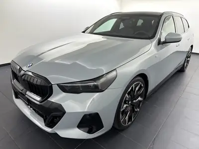BMW 540d xDrive 48V Touring — Break premium diesel hybride, 6'300 km seulement — exterior view