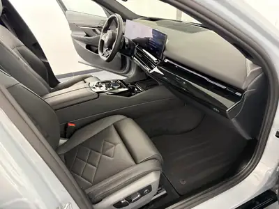BMW 540d xDrive 48V Touring — Break premium diesel hybride, 6'300 km seulement — Thumbnail 9