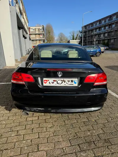 BMW 320d Cabriolet — Cabriolet diesel sportif, entretien soigné, sans accident — Miniatur 13
