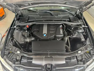 BMW 320d Cabriolet — Cabriolet diesel sportif, entretien soigné, sans accident — Miniatur 14