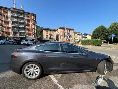 Tesla Model S 100D — Électrique haute performance, autonomie 440 km, unique propriétaire — Miniatura 15