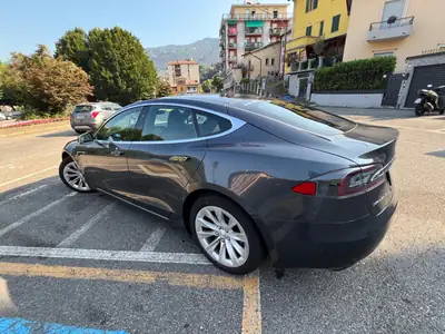 Tesla Model S 100D — Électrique haute performance, autonomie 440 km, unique propriétaire — Miniatura 17