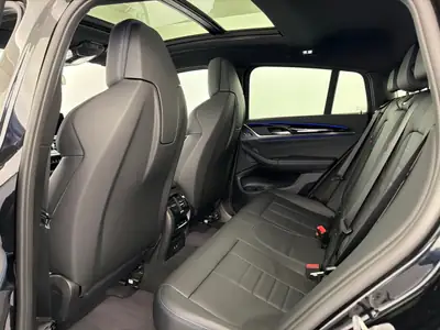 BMW X4 xDrive 48V M40d 2025 — SUV coupé diesel hybride, 6400 km, garantie constructeur — detail