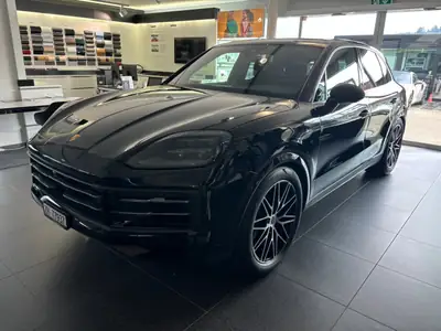 Porsche Cayenne Tiptronic 2025 — SUV premium 353 ch, quasi neuf, 1ère main — side view