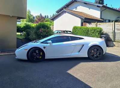 Lamborghini Gallardo 5.0 V10 Coupé — Supercar légendaire, 500 ch purs — vista posteriore