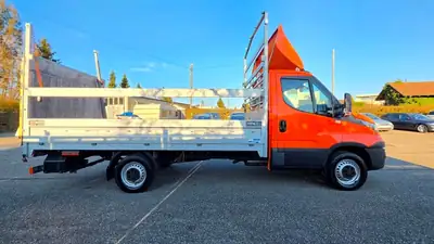 IVECO Daily 33 S 14 A8 — Utilitaire robuste diesel, boîte auto, sans sinistre — Miniatur 8