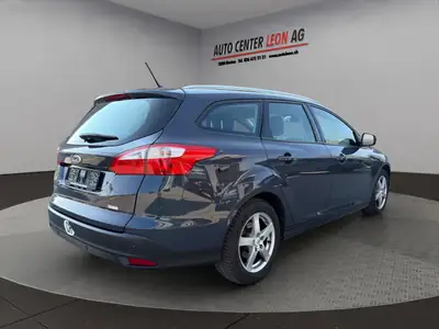 Ford Focus 1.0 SCTi Trend 2014 — Berline fiable, entretien à jour, 8 pneus neufs — detail