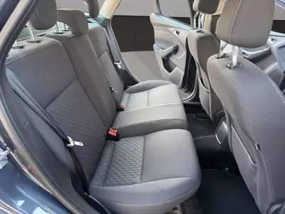 Ford Focus 1.0 SCTi Trend 2014 — Berline fiable, entretien à jour, 8 pneus neufs — Thumbnail 18