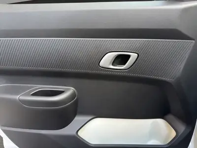 Dacia Spring 27 kWh Extreme — Citadine électrique 2026, garantie 3 ans et batterie 8 ans — Thumbnail 11