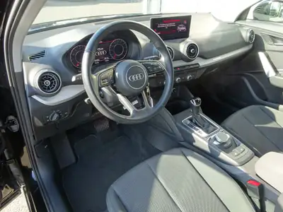 Audi Q2 35 TFSI S-tronic — SUV compact performant, contrôle technique frais — Thumbnail 8