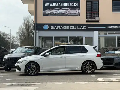 VW Golf 2.0 TSI R DSG 4Motion — Sportive polyvalente, 8800 km seulement — Detail