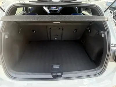 VW Golf 2.0 TSI R DSG 4Motion — Sportive polyvalente, 8800 km seulement — Miniatur 10