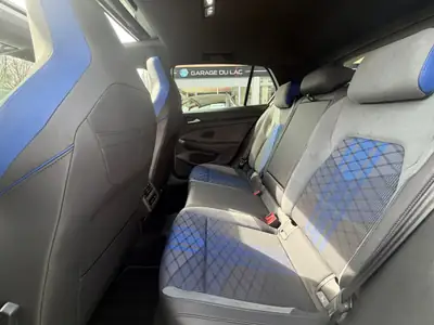 VW Golf 2.0 TSI R DSG 4Motion — Sportive polyvalente, 8800 km seulement — Miniatur 11
