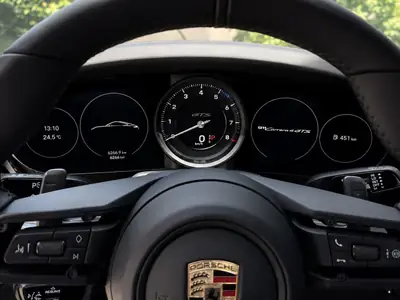 Porsche 911 Carrera 4 GTS PDK — Excellence sportive avec garantie constructeur — Miniatur 7