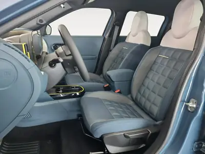 Fiat Grande Panda MHEV La Prima 2026 — Hybride léger, design novateur et faible kilométrage — Miniature 7
