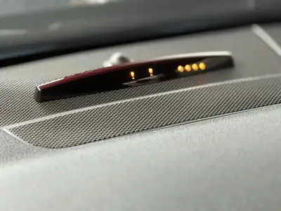 Mercedes-Benz E 250 Cabriolet — Élégance décapotable, moteur efficient et 67 000 km — Miniatur 7
