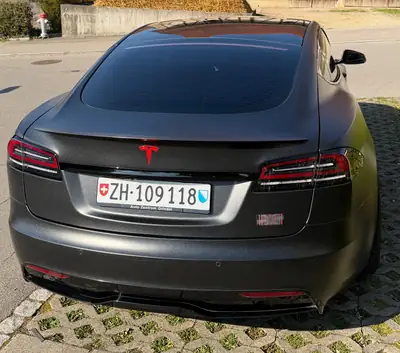 Tesla Model S Plaid 1267 PS — Berline électrique haute performance, 49500 km — Innenraum