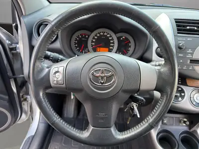 Toyota RAV-4 2.0 Cross Sport — SUV fiable 4x4 automatique, sans sinistre — Thumbnail 10