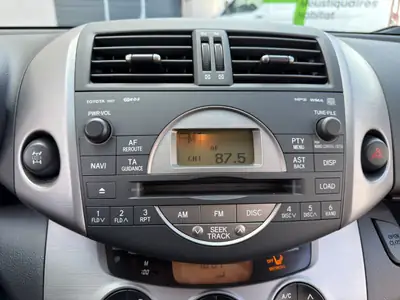 Toyota RAV-4 2.0 Cross Sport — SUV fiable 4x4 automatique, sans sinistre — Thumbnail 15
