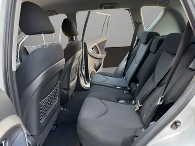Toyota RAV-4 2.0 Cross Sport — SUV fiable 4x4 automatique, sans sinistre — Thumbnail 13