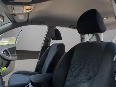 Toyota RAV-4 2.0 Cross Sport — SUV fiable 4x4 automatique, sans sinistre — Thumbnail 20
