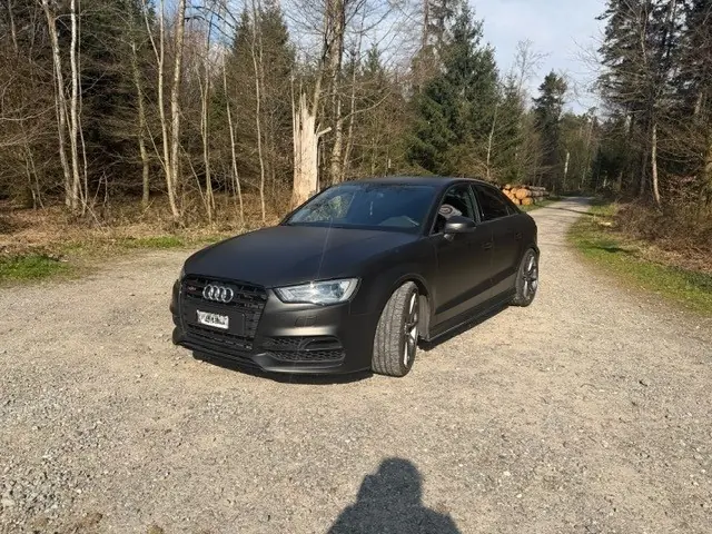 Audi S3 Limousine 2.0 TFSI Quattro — 360 ch, préparée ABT, sans sinistre — vista esterna