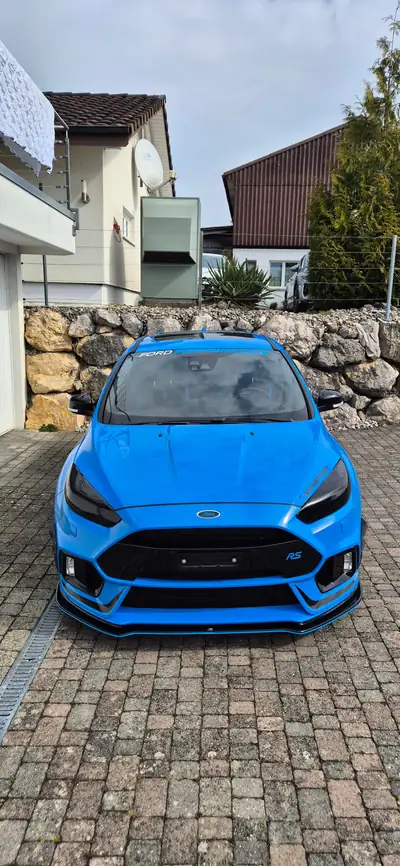Ford Focus RS 2.3 EcoBoost AWD — Performance 350 ch, Très faible kilométrage — rear view