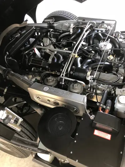 Jaguar E-Type Roadster V12 1974 — Légende restaurée, collection privée — vista posteriore