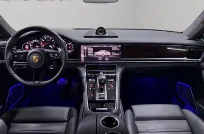 Porsche Panamera Turbo S Executive — Berline de prestige 630 ch, 30 000 km seulement — interni