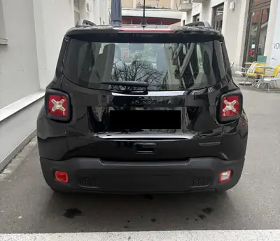 Jeep Renegade 1.0 Turbo Night Eagle — Compact SUV dynamique, 14'000 km seulement — détail