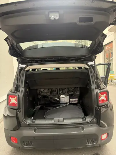 Jeep Renegade 1.0 Turbo Night Eagle — Compact SUV dynamique, 14'000 km seulement — Miniature 8