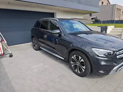 Mercedes-Benz GLC 220 d 4Matic — SUV premium diesel, 180'000 km, sans sinistre — side view