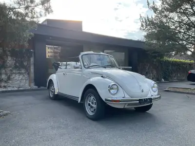 VW Käfer Cabriolet 1979 — Une légende décapotable « Triple White » d'époque — Miniature 13