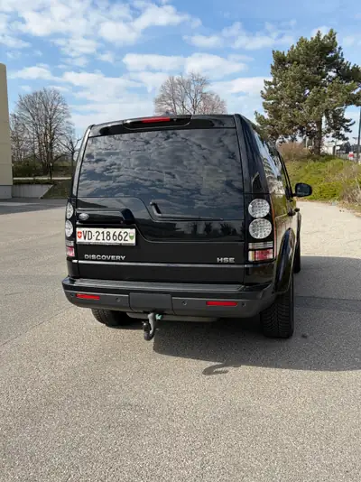 Land Rover Discovery 3.0 SDV6 HSE — SUV premium robuste, entretien soigné, 256 ch — interni