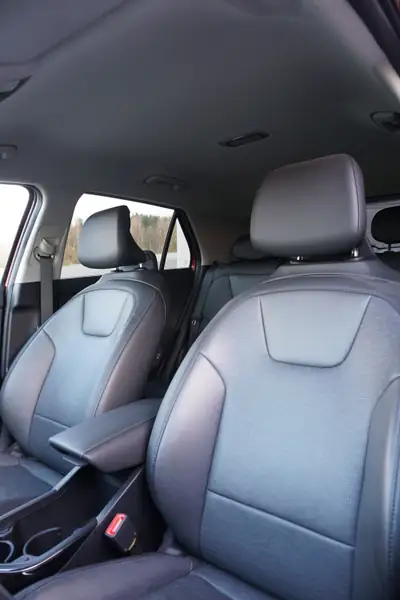 Kia Niro 1.6 GDi Plug-in Hybrid DCT — SUV rechargeable, 12'000 km seulement — Thumbnail 9