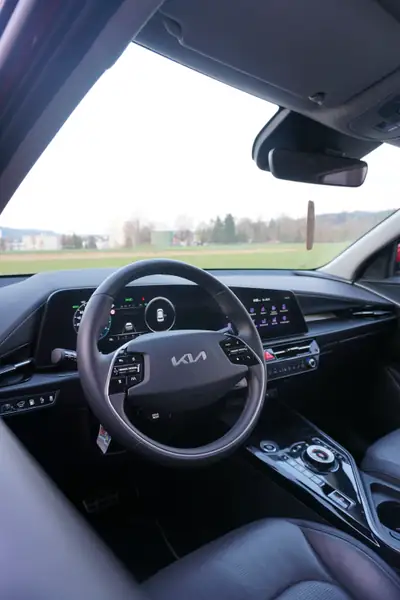 Kia Niro 1.6 GDi Plug-in Hybrid DCT — SUV rechargeable, 12'000 km seulement — Thumbnail 8