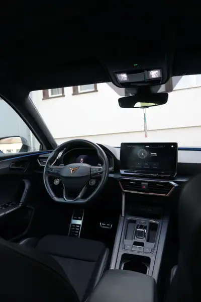 CUPRA Leon VZ 2.0 TSI DSG — Sportive 245 ch avec boîte automatique, 64 500 km — Miniature 10