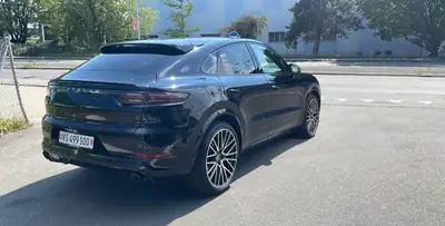 Porsche Cayenne Coupé — SUV sportif 340 ch, approuvé Porsche 2027 — Heckansicht