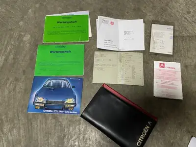 Citroën CX Sedan 2400 Pallas — Berline de prestige automatique, 212'000 km — détail