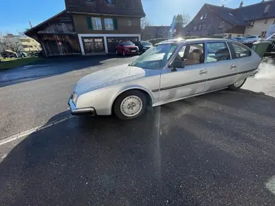 Citroën CX Sedan 2400 Pallas — Berline de prestige automatique, 212'000 km — intérieur