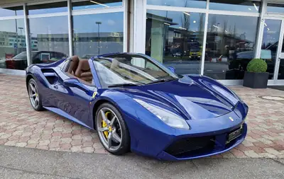 Ferrari 488 Spider 3.9 V8 — Cabriolet légendaire, 14 800 km, garantie Ferrari complète — vue extérieure