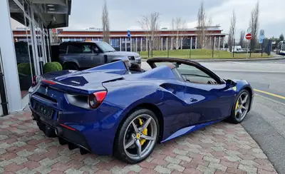 Ferrari 488 Spider 3.9 V8 — Cabriolet légendaire, 14 800 km, garantie Ferrari complète — Miniature 7