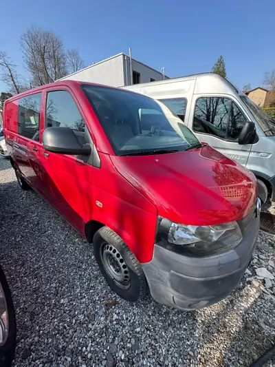 VW T5 2.0 TDI — Utilitaire robuste et économique, 262'000 km — Thumbnail 9