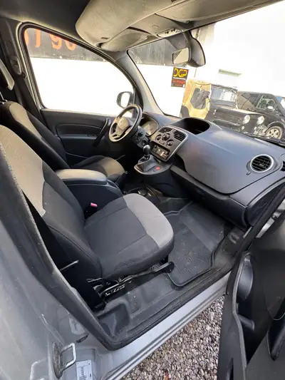 Renault Kangoo Medium dCi 110 — Utilitaire fiable, consommation maîtrisée, sans sinistre — Miniatur 21