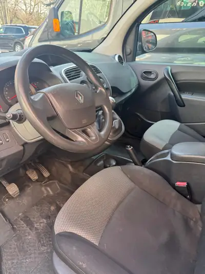 Renault Kangoo Medium dCi 110 — Utilitaire fiable, consommation maîtrisée, sans sinistre — Miniatur 23