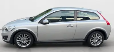 Volvo C30 1.6D DRIVe Start/Stop — Citadine économique et fiable, 63 000 km seulement — fianco