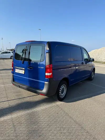 Mercedes-Benz Vito 114 BlueTEC — Utilitaire diesel économique, 115'000 km, historique sans sinistre — côté