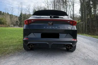 CUPRA Formentor VZ5 — SUV coupé haute performance, 390 ch et seulement 27 000 km — Miniatura 7